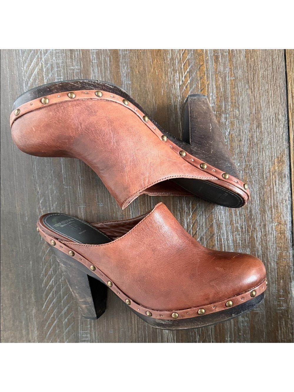 True Religion Tan Leather Women's Faux Fur Lined Mules Size 8 4" Wooden Heels
